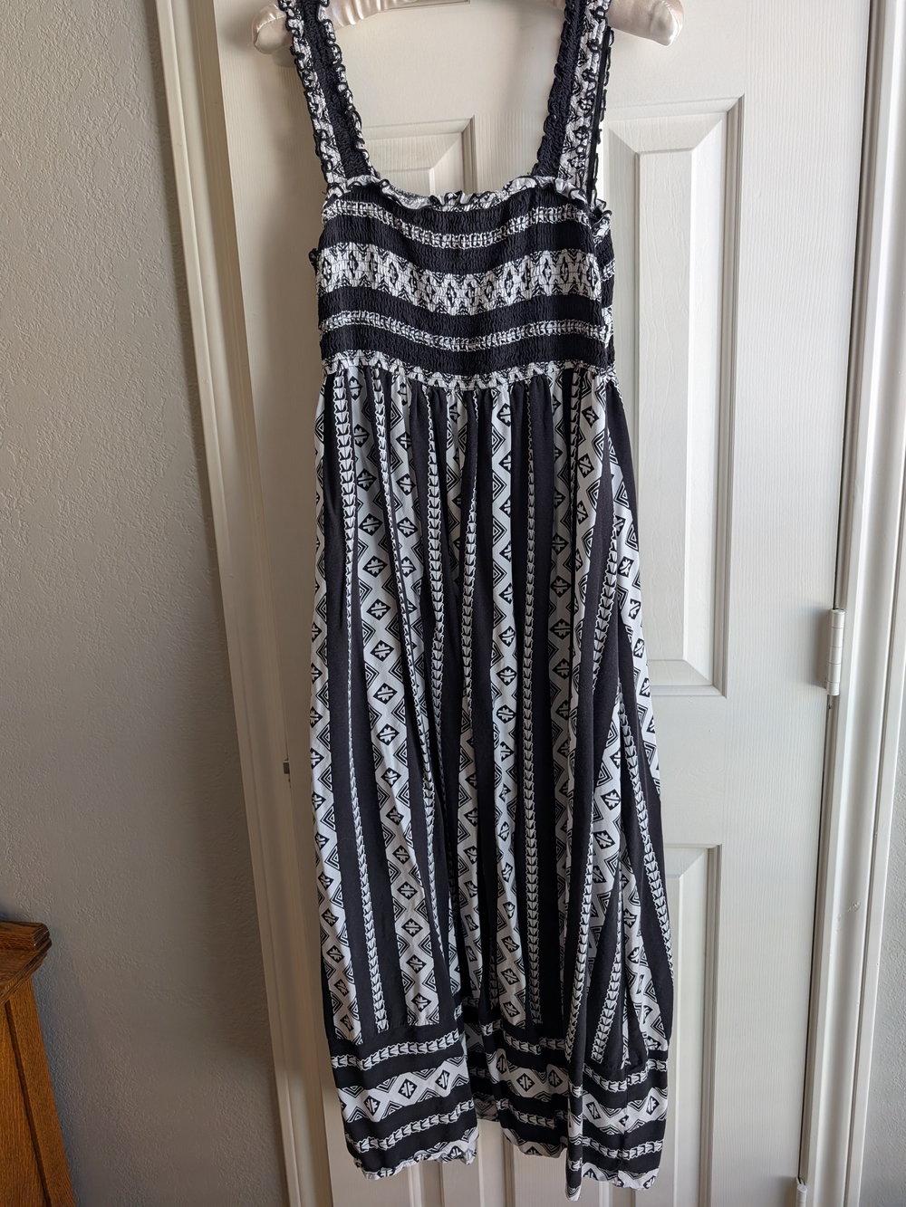 Women’s Black and White Patterned Sundress